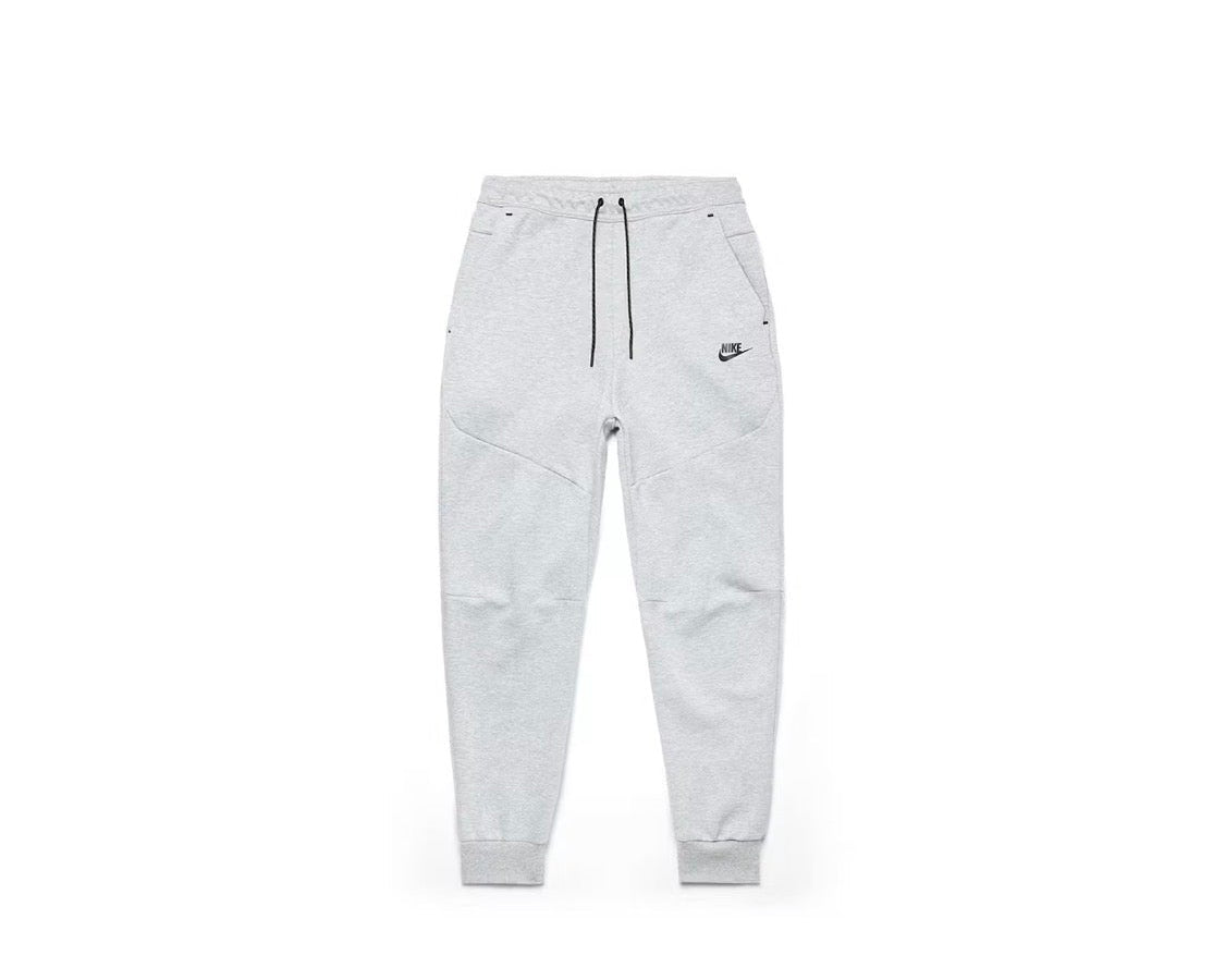 Nike Tech Jogger “Grey” Man