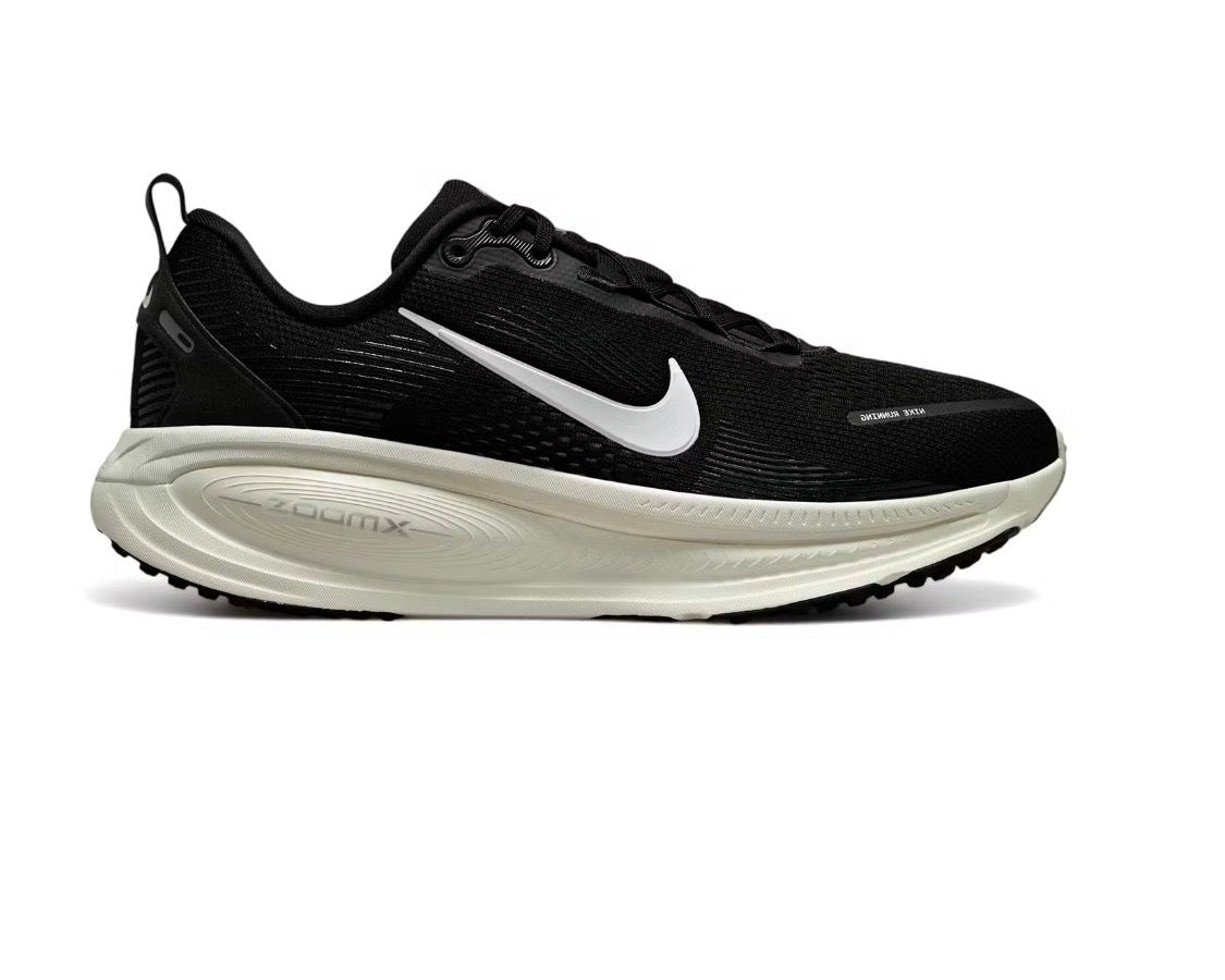 Nike Vomero 18 'Black Coconut Milk' (W)