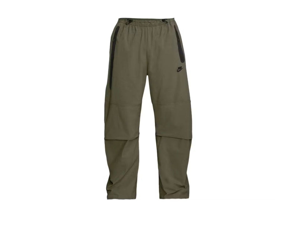 Nike Tech Woven Oversized Pant “Olive”