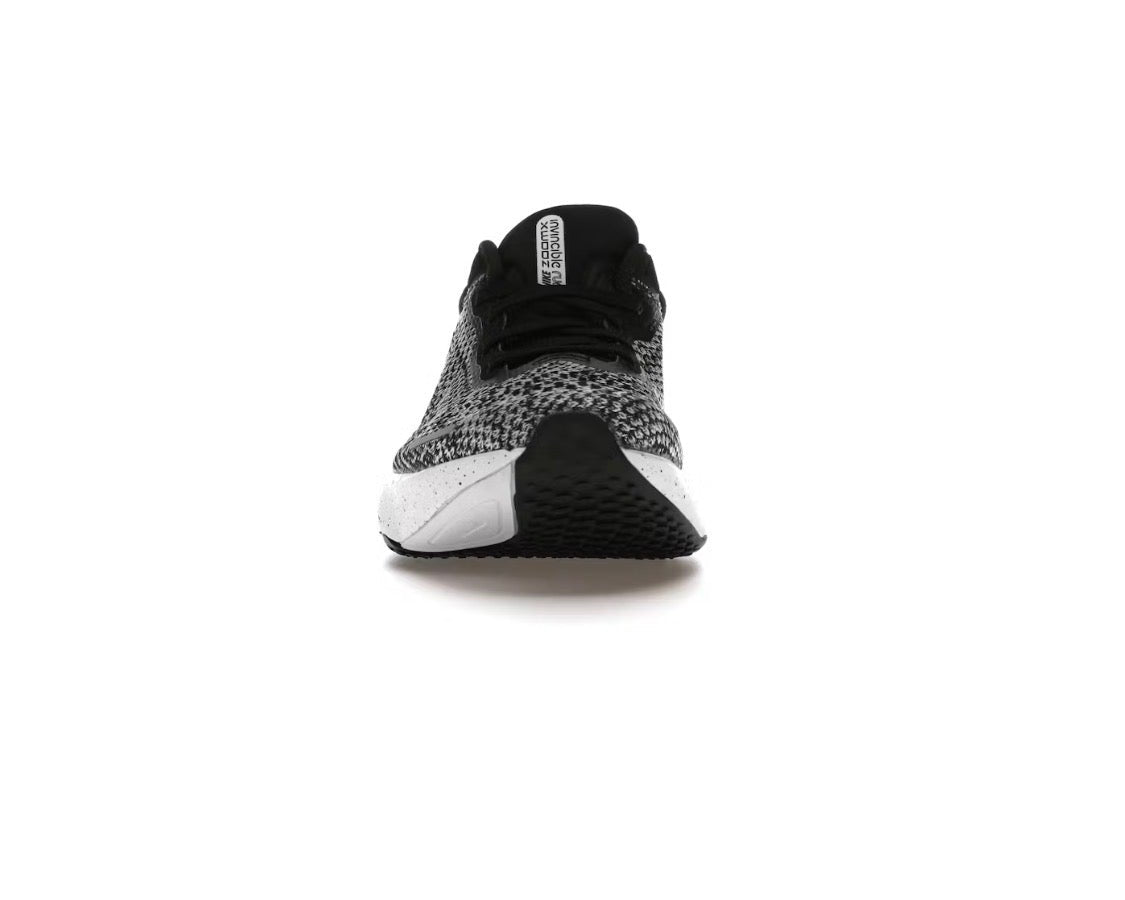 Nike ZoomX Invincible Run Flyknit 'Black White'