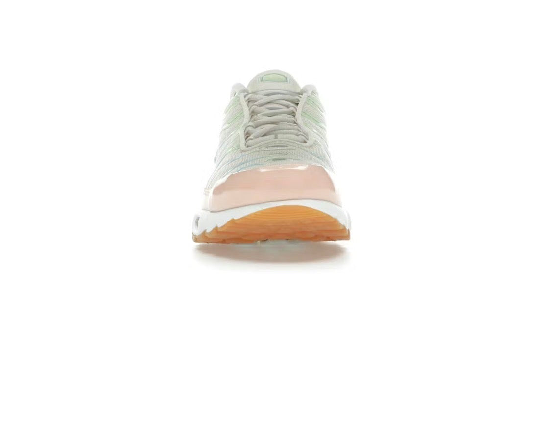 Nike Air Max Plus 'Crimson Tint Pale Ivory' (W)