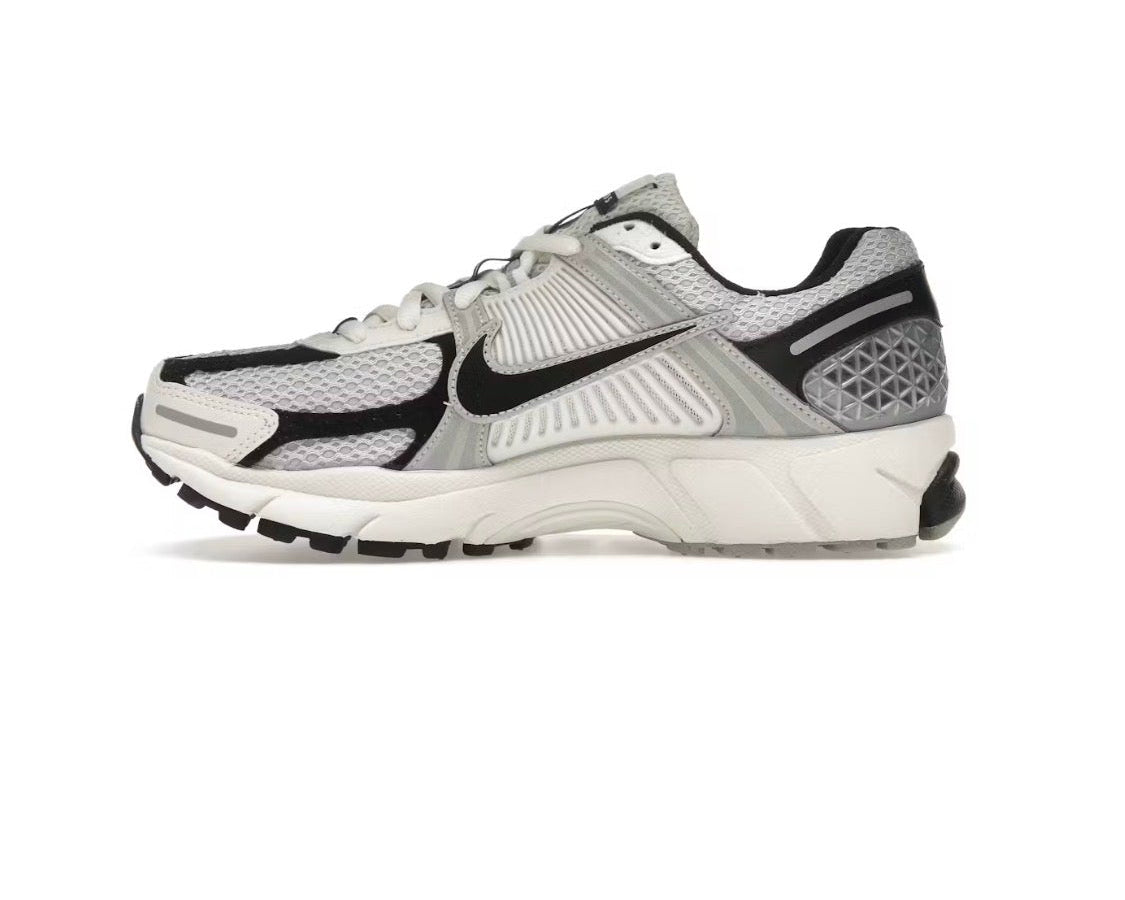 Nike Air Zoom Vomero 5 'Photon Dust Black' (W)
