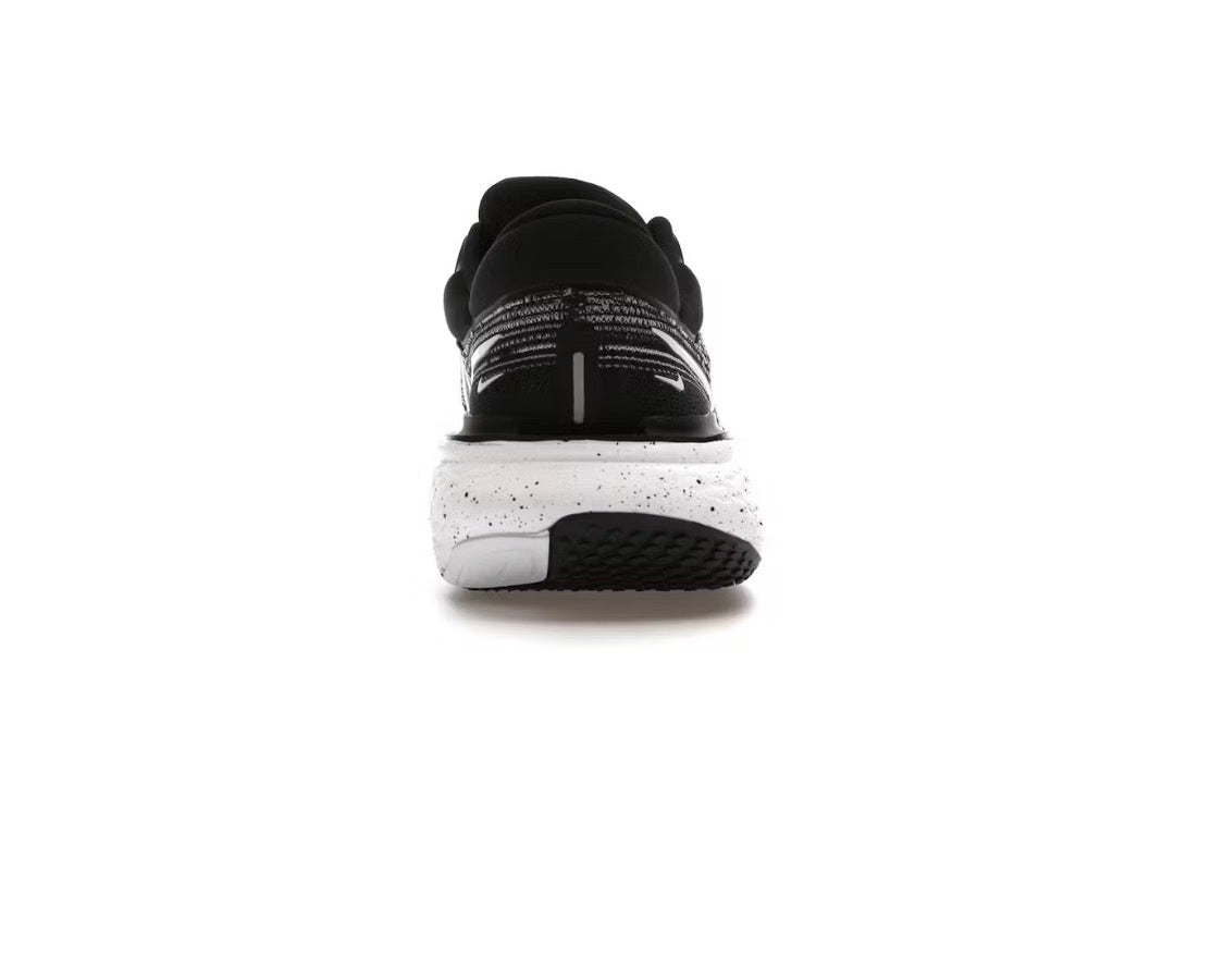 Nike ZoomX Invincible Run Flyknit 'Black White'