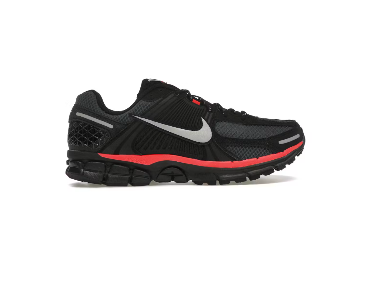 Nike Air Zoom Vomero 5 'Black Metallic University Red'