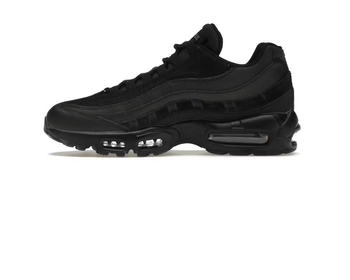 Nike Air Max 95 Essential 'Triple Black'