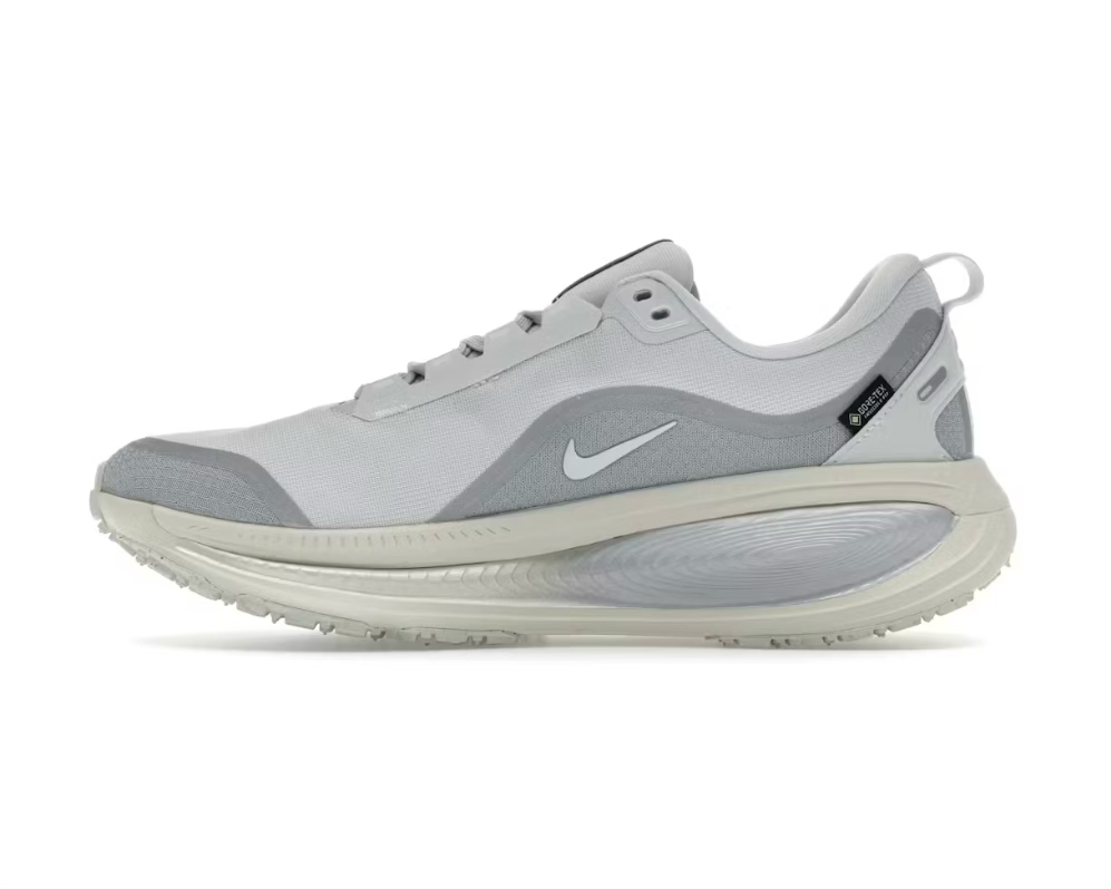 Nike Vomero 18 GORE-TEX Reflective 'Pure Platinum Metallic Silver'