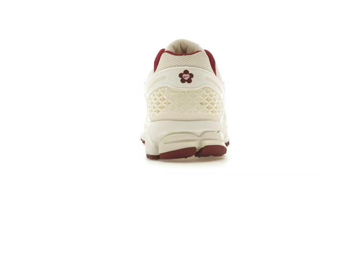 Nike Air Zoom Vomero 5 'Valentine's Day' (W)