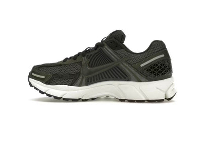 Nike Air Zoom Vomero 5 'Sequoia' (W)