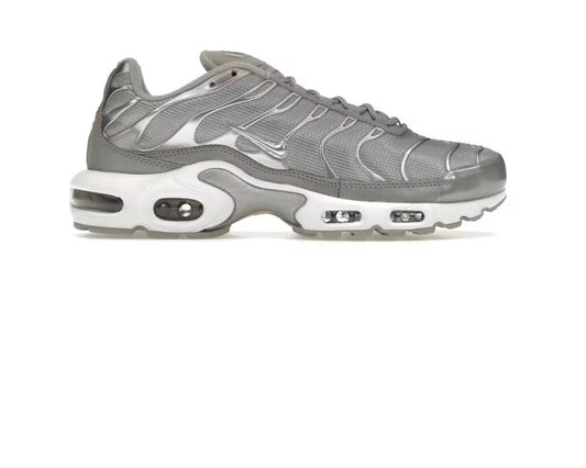 Nike Air Max Plus 'Metallic Silver'