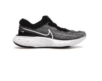 Nike ZoomX Invincible Run Flyknit 'Black White'