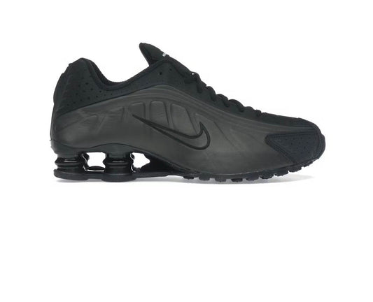 Nike Shox R4 'Triple Black'