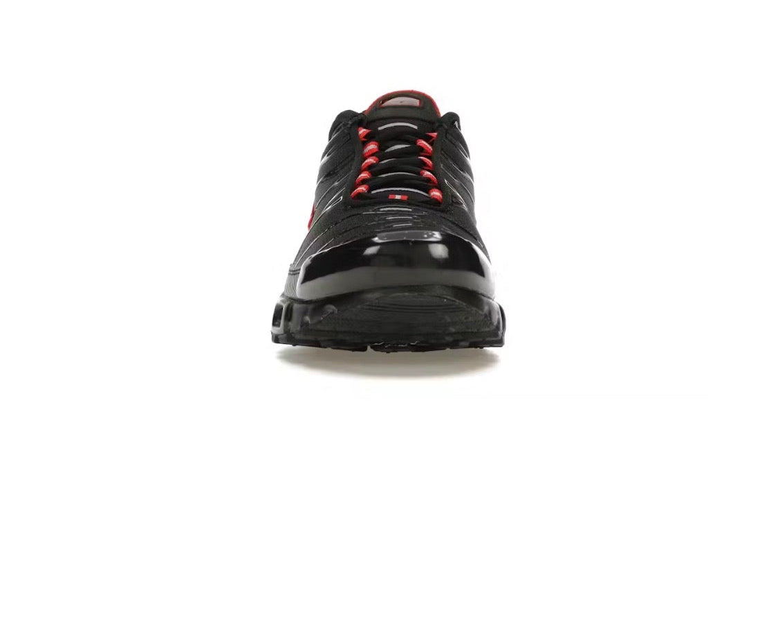 Nike Air Max Plus 'Black Gradient Red'