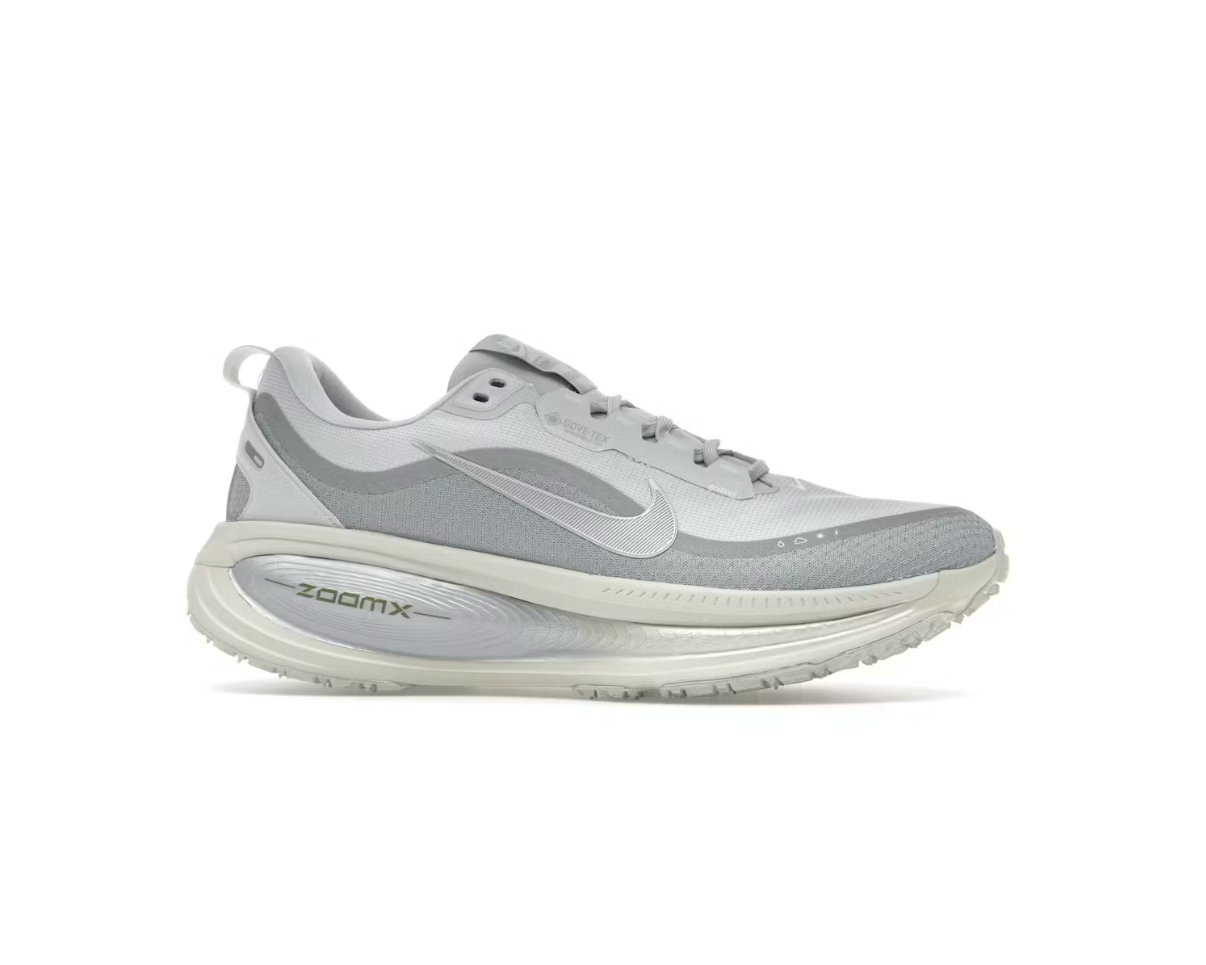 Nike Vomero 18 GORE-TEX Reflective 'Pure Platinum Metallic Silver'