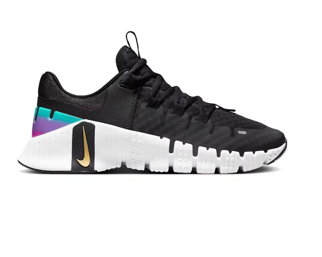 Nike Free Metcon 5 Premium 'Black Fireberry Gold' (W)