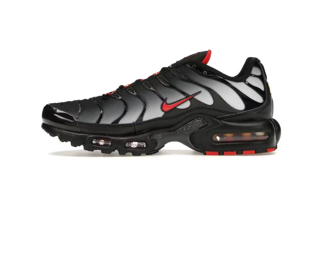 Nike Air Max Plus 'Black Gradient Red'