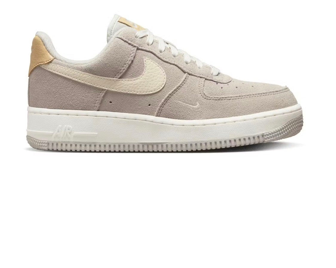 Nike Air Force 1 Low '07 'Light Bone' (W)