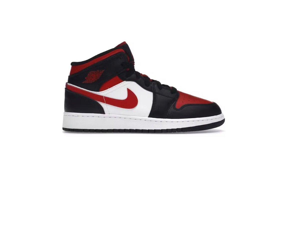 Air Jordan 1 Mid 'Black Fire Red' (GS)
