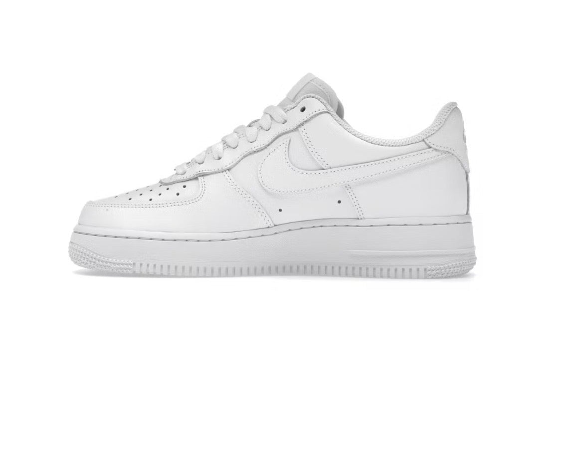 Nike Air Force 1 '07 'Triple White' (W)