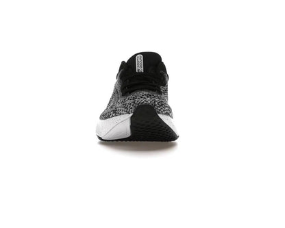 Nike ZoomX Invincible Run Flyknit 'Black White'
