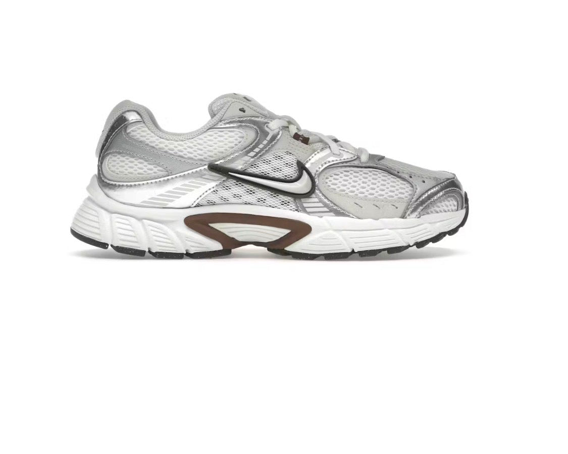 Nike V5 RNR 'Sail Fauna Brown' (W)