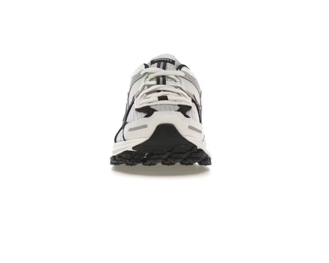 Nike Air Zoom Vomero 5 'Photon Dust Black' (W)
