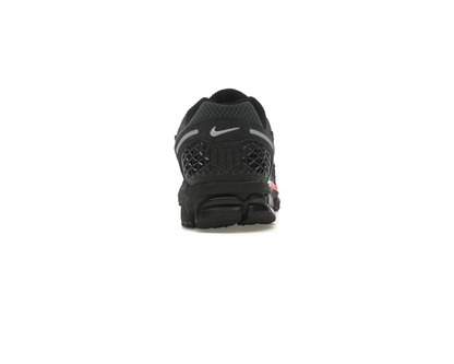 Nike Air Zoom Vomero 5 'Black Metallic University Red'