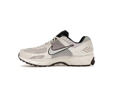 Nike Air Zoom Vomero 5 'Phantom' (W)