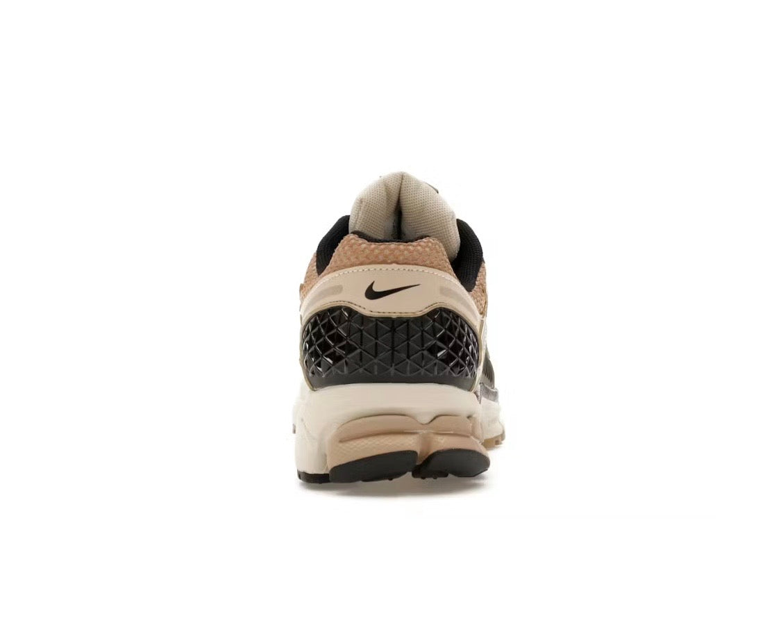 Nike Air Zoom Vomero 5 'Sanddrift' (W)
