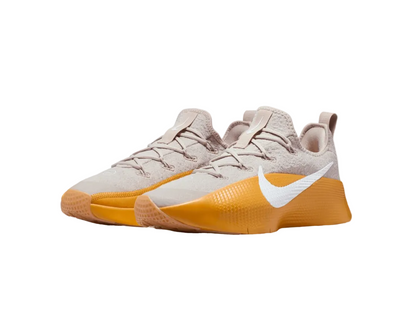 Nike LeBron TR 1 'Cream Gold Leaf'